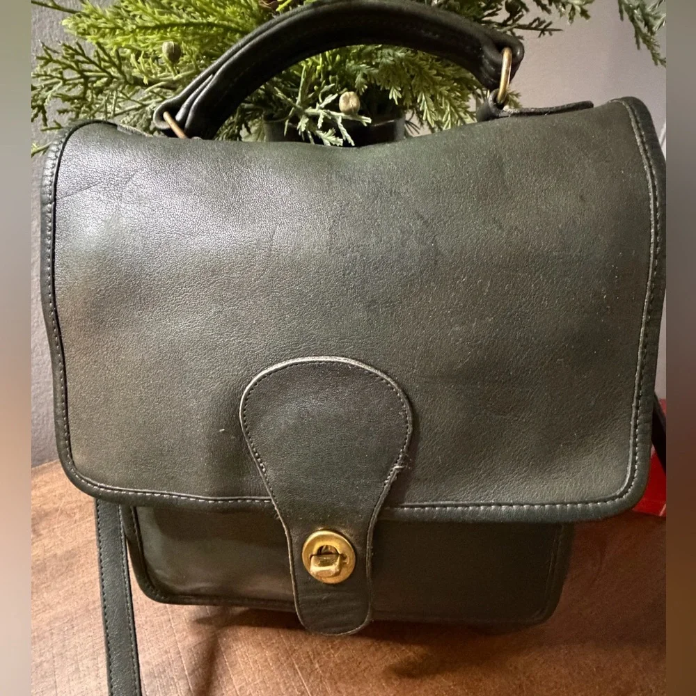 Coach Vintage Green Station Bag - Picture 10 of 15